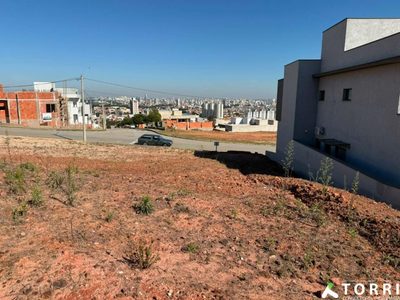 Loteamento e Condomínio, 300 m² - Foto 1