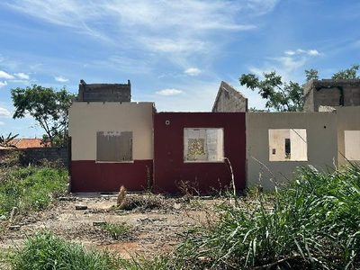 Casa, 2 quartos, 180 m² - Foto 1