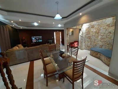 Sobrado, 3 quartos, 262 m² - Foto 2