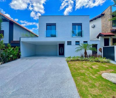 Casa, 4 quartos, 257 m² - Foto 1