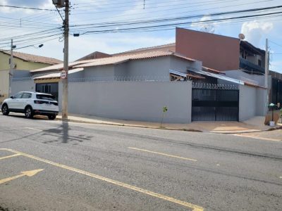 Casa, 2 quartos, 140 m² - Foto 1