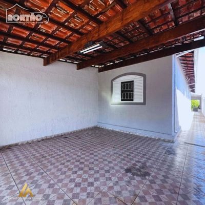 Casa, 3 quartos, 290 m² - Foto 1