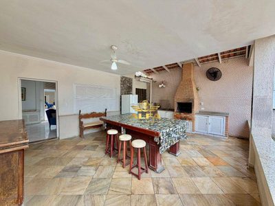 Casa, 3 quartos, 237 m² - Foto 2