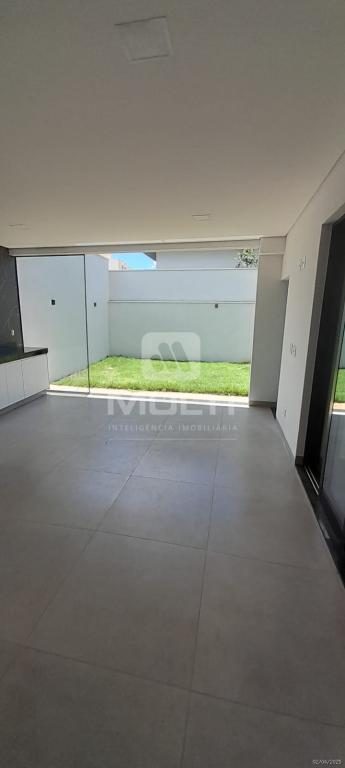Casa, 4 quartos, 260 m² - Foto 3