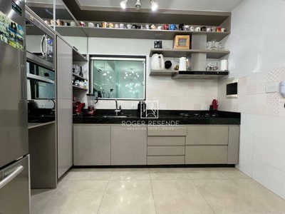 Casa, 3 quartos, 247 m² - Foto 4
