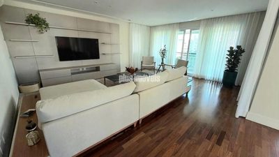 Apartamento, 4 quartos, 204 m² - Foto 1