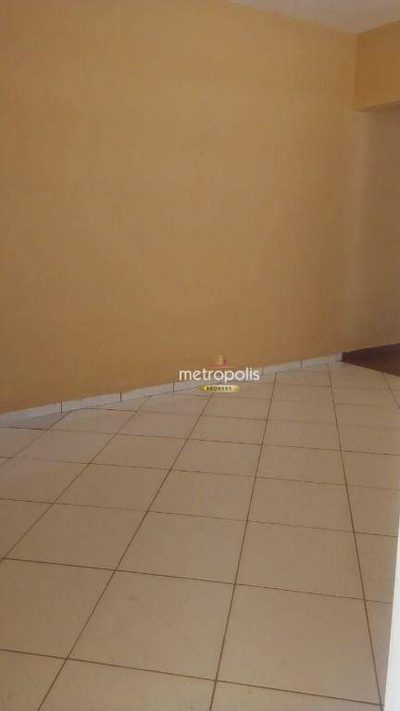Casa, 1 quarto, 650 m² - Foto 2