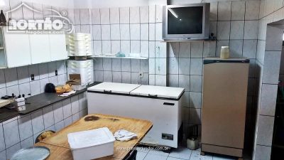 Casa, 5 quartos, 227 m² - Foto 3