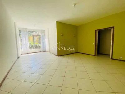 Apartamento, 3 quartos, 140 m² - Foto 1
