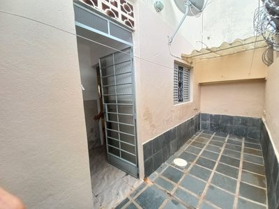 Casa, 2 quartos, 65 m² - Foto 4