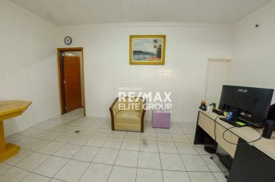 Casa, 3 quartos, 216 m² - Foto 2