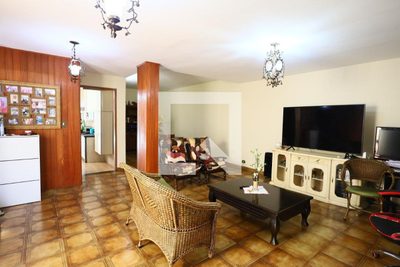 Casa, 5 quartos, 168 m² - Foto 1
