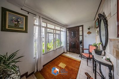 Casa, 6 quartos, 191 m² - Foto 1