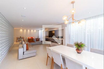 Casa, 4 quartos, 370 m² - Foto 1