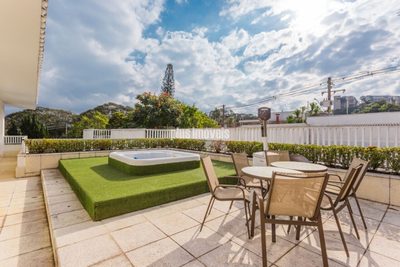 Casa, 3 quartos, 590 m² - Foto 1