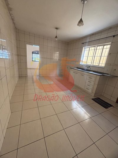 Casa, 2 quartos, 150 m² - Foto 2