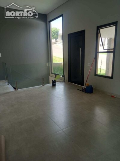 Casa, 5 quartos, 258 m² - Foto 4