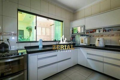 Sobrado, 5 quartos, 299 m² - Foto 4