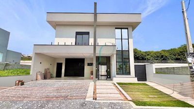 Casa, 3 quartos, 275 m² - Foto 1