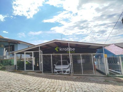 Casa, 6 quartos, 147 m² - Foto 2