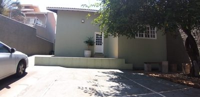 Casa, 3 quartos, 141 m² - Foto 2
