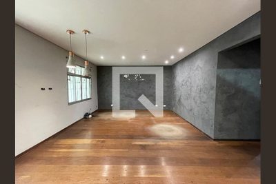 Casa, 4 quartos, 163 m² - Foto 1