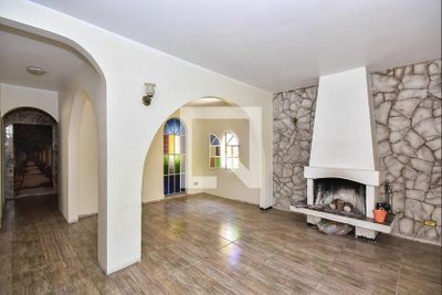 Casa, 4 quartos, 302 m² - Foto 1