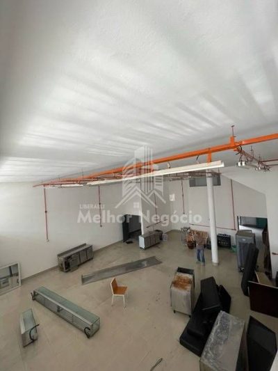 Loja-Salão, 240 m² - Foto 2