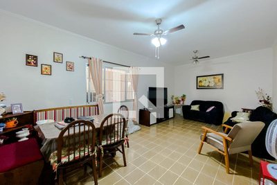 Casa, 4 quartos, 207 m² - Foto 2