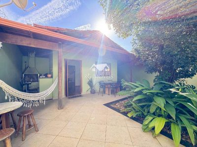 Casa, 5 quartos, 180 m² - Foto 1