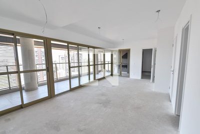 Apartamento, 3 quartos, 132 m² - Foto 1