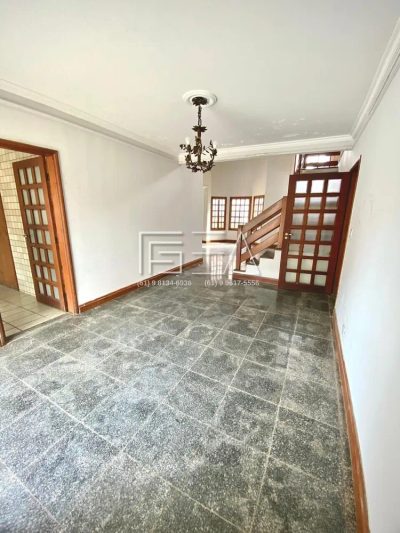 Casa, 3 quartos, 280 m² - Foto 2