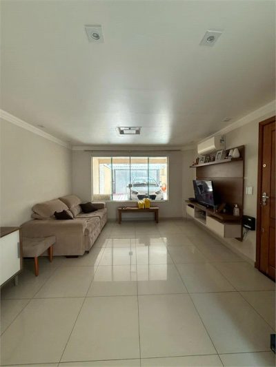 Sobrado, 3 quartos, 143 m² - Foto 2