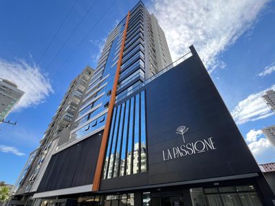 Apartamento, 3 quartos, 130 m² - Foto 1