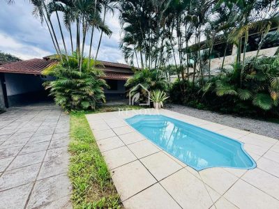 Casa, 2 quartos, 162 m² - Foto 1