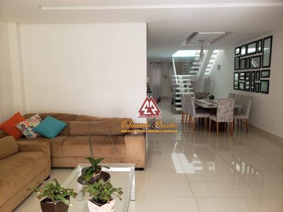 Sobrado, 3 quartos, 266 m² - Foto 2