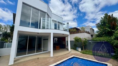 Casa, 4 quartos, 260 m² - Foto 1