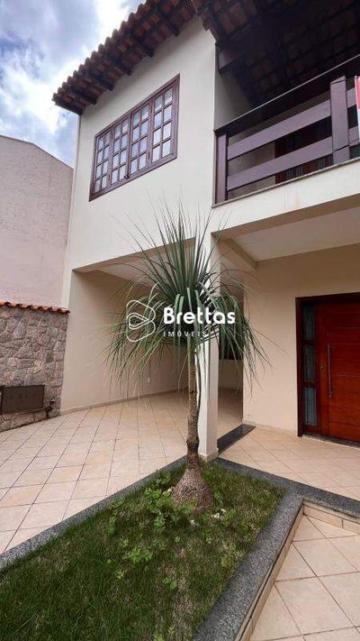 Casa, 5 quartos, 300 m² - Foto 2