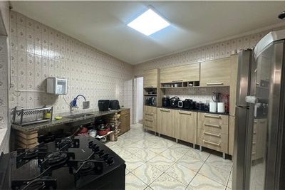 Casa, 3 quartos, 215 m² - Foto 4