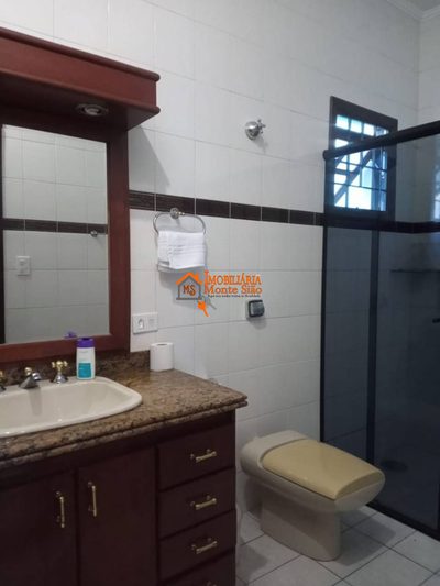 Sobrado, 3 quartos, 256 m² - Foto 2