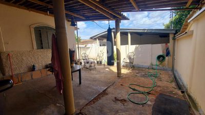 Casa, 2 quartos, 219 m² - Foto 1