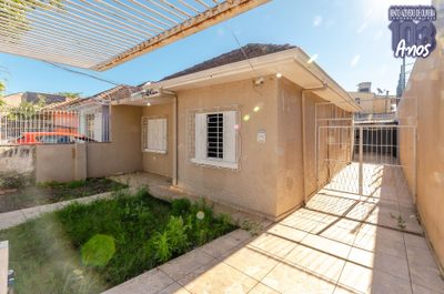 Casa, 3 quartos, 211 m² - Foto 1