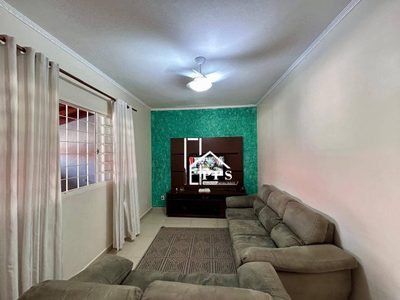 Casa, 3 quartos, 166 m² - Foto 1