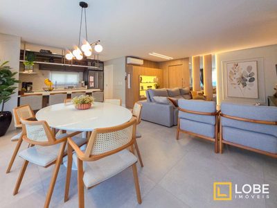 Apartamento, 3 quartos, 261 m² - Foto 1