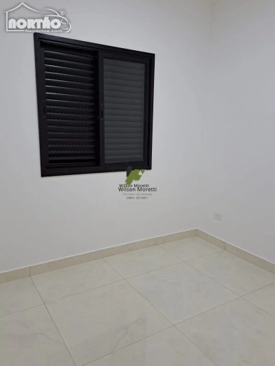 Casa, 5 quartos, 143 m² - Foto 4