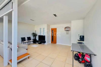 Cobertura, 3 quartos, 205 m² - Foto 2