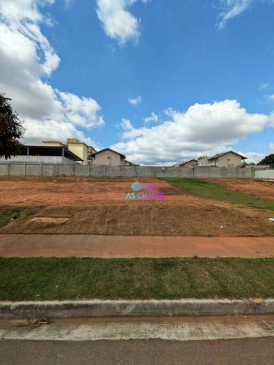 Loteamento e Condomínio, 300 m² - Foto 1