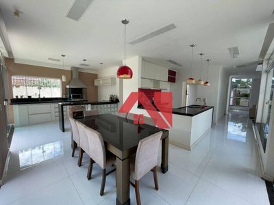Casa, 3 quartos, 280 m² - Foto 1