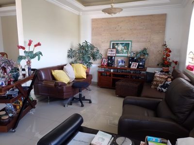 Cobertura, 4 quartos, 197 m² - Foto 1