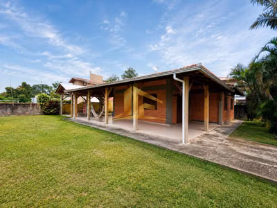 Casa, 4 quartos, 250 m² - Foto 1
